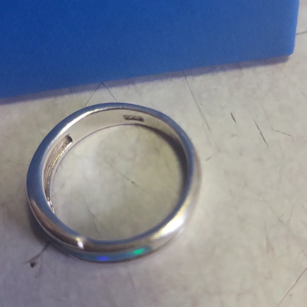 Lab created opal ring - Picture 2 of 3
